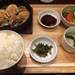 鉄なべ - 中洲734円