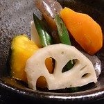 もっこす - 野菜と手綱こんにゃくの煮物