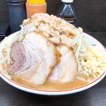 ラーメン二郎 - 小ラーメン（ヤサイ・ニンニク・アブラ マシ）