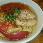 十夢 - トマトラーメン、パルメザンチーズ付き(税込950円)