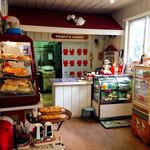 PEANUTS BAKERY - 