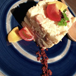 個室和食 紅炉庵 なんば店 - 燻製ポテトサラダ、637円。