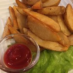 焼き鳥 あじまる 祷 - フライドポテト