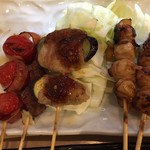 焼き鳥 あじまる 祷 - トマト巻・なす巻・皮にんにく