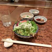 知喜多 横浜西口店 - サラダとおしんこ、おろしポン酢とからし醤油