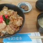 農家レストラン 元気な農家 - 佐々木農場の杜仲豚丼、御飯大盛り。