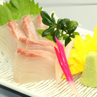 ゆったりとした個室空間で味わう旬の味。