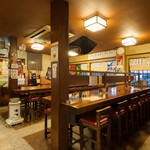 鉄鍋餃子  炭火焼鳥 もつ鍋  九州酒場  丸九 - 