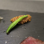 あもん ヨコ - 炉釜焼き塊肉ステーキ　ズームアップ