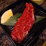 焼にく 和牛食堂 - ダイヤモンドカットハラミ（1皿）