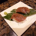 焼にく 和牛食堂 - 炙り牛寿司（正式名称失念）