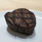 多良間牛 ダグズ・グリル - 多良間牛ヒレのアップ