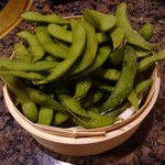 焼にく 和牛食堂 - 炙り枝豆（1皿でこの量）