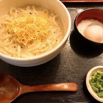 うどん sugita - ジャガイモのクリームうどんチーズを載せて 温泉たまごトッピング