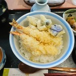 和風レストラン ぐっさん家 - 天丼(1050円)
