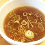 丸鶏出汁が効いているつけ汁