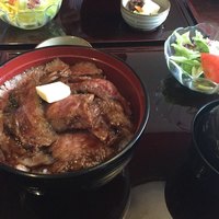 赤坂 津つ井 総本店 - ビフテキ丼  2600円（税抜き）