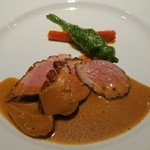 骨と皮 - 鴨、ポルチーニソース