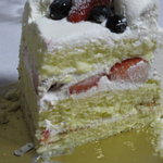 アンファン ネージュ - ホールケーキ断面