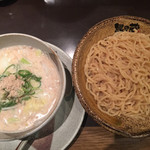Mujinzou Koiwaya - つけ麺白ごま味¥907