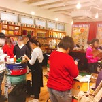 文房具カフェ - コラボ仕様の店内