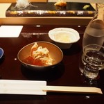 鮨棗 - 毛蟹味噌和え ＆ 冷酒（国稀 鬼ごろし）