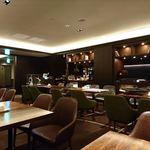 ロイヤルパークホテル高松 - ライブラリーラウンジの風景　2017.11