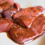 焼肉道場 ローヤル 養老本店 - 2017.11 牛焼レバー（380円）