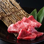 焼肉 おてんま - りんごで育った信州牛のカルビ