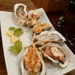SHUCKER’S - 生牡蠣、生牡蠣のサルサソースのせ、生牡蠣の生ハムのせ