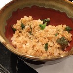 鉄板焼 ツキノウサギ - 間違いなくガーリックライス。