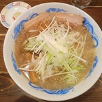 二丁目食堂 - 背脂細麺 