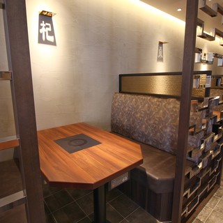 【落ち着いた空間】ソファー席