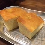 クッチーナ・カーザリンガ・フェルマータ - 自家製パン フォカッチャ