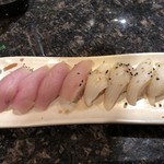 ijji 3 Sushi - HamachiとIka♪