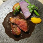 eclat - 黒毛和牛、トリュフソース、マッシュルーム（ホットベラ）、栗かぼちゃ、大根、アスパラガス