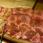 炭火焼肉　まるじゅう - 