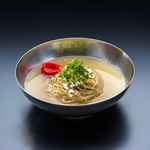Umejiso Cold Noodles 780 yen (858 yen including tax)