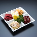 Assorted hormones 1280 yen (1408 yen including tax)