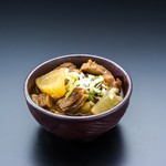 [Proud dish] Stewed beef tendon 480 yen (528 yen including tax)