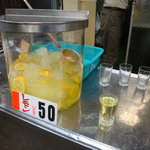鼻知場商店 - 2011-05-05　レモン水50円