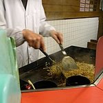 珍竹林 - 大将の42年の熟練の手さばきと、気取らない女将の笑顔もごちそうです