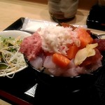 鮨 千花 - 相方の丼も盛りが良い！