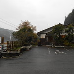 ラトリエ・ドゥ・キャ・イグレッキャ - 雨も似合うお店