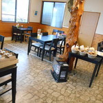 ラトリエ・ドゥ・キャ・イグレッキャ - 店内