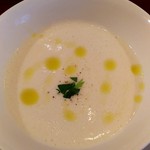 アンティコ フォルノ - 温かいジャガイモのスープ