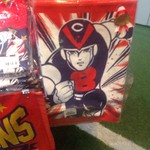 ユアーズふるさとコレクション - V8にかけて、カープ8マン