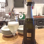 スガハラ - SORELLE BRONCA EXTRA DRY（スパークリングワイン）