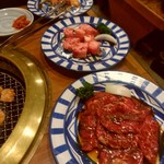 Yakiniku Izakaya Tonton - 色々着皿