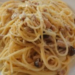 トラットリア・イタリア - 鶏肉としめじのクリームソース